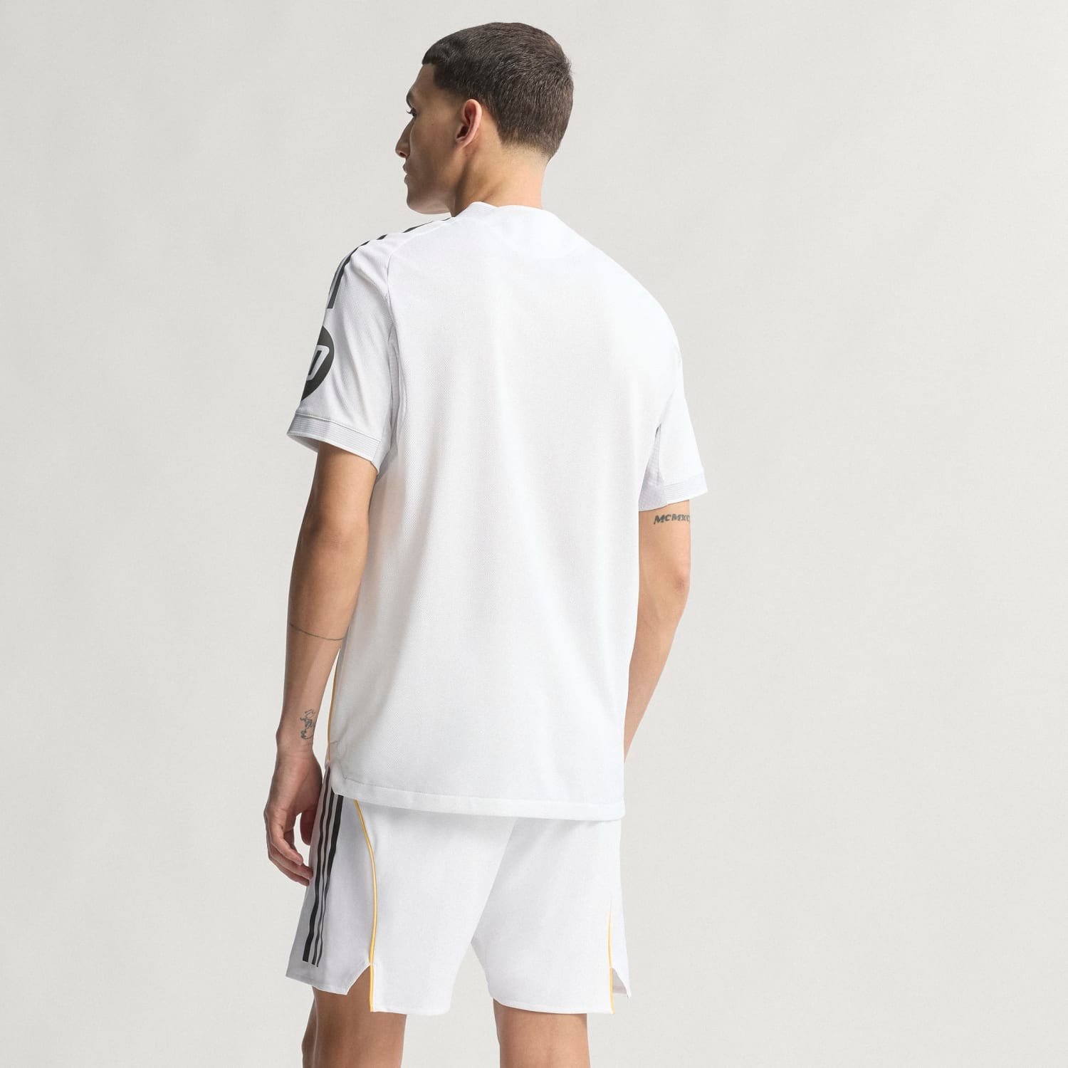 Real Madrid Men's 25/26 Player Home Jersey - Image 7