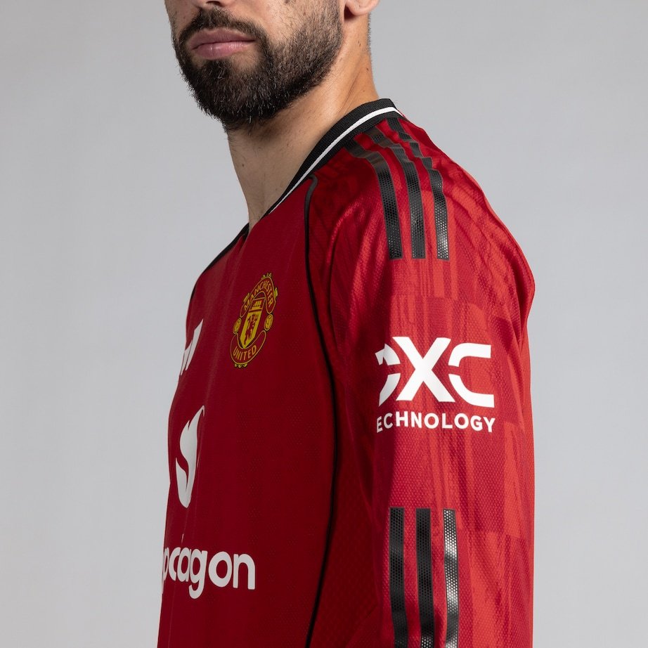 Manchester Unite Men's 25/26 Player Home Long Sleeve Jersey - Image 5