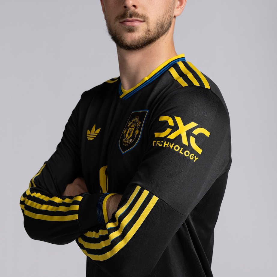 Manchester Unite Men's 25/26 Player Third Long Sleeve Jersey - Image 5