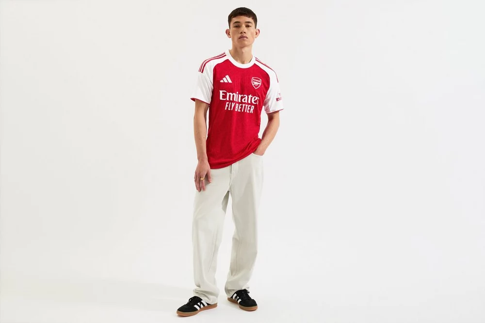 Arsenal Men's 25/26 Fan Home Jersey - Image 8