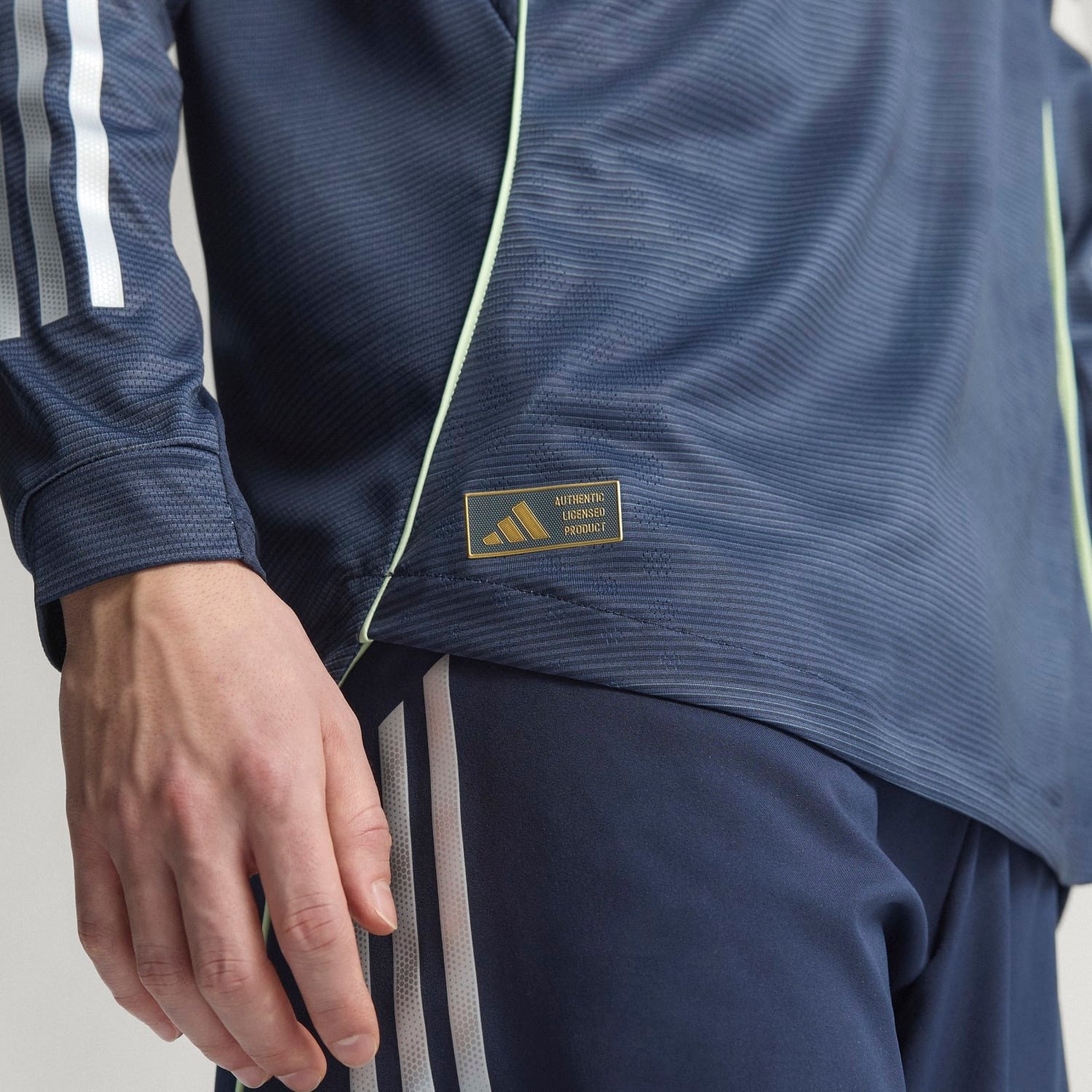 Real Madrid Men's 25/26 Player Away Long Sleeve Jersey - Image 5